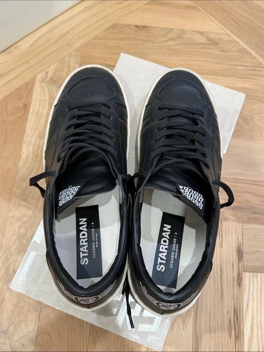 Golden Goose Stardan Men’s Black Leather Low-Top Sneakers size 44